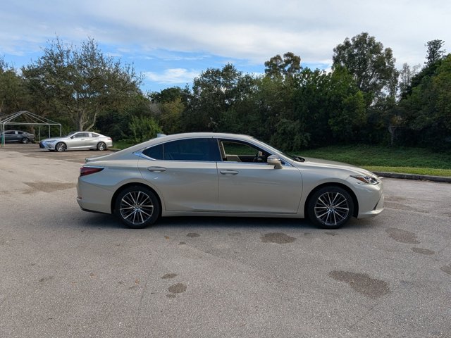 2024 Lexus ES 350 Premium photo 4