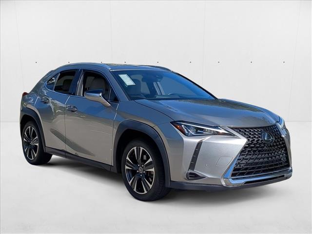 2021 Lexus UX 200 photo 3