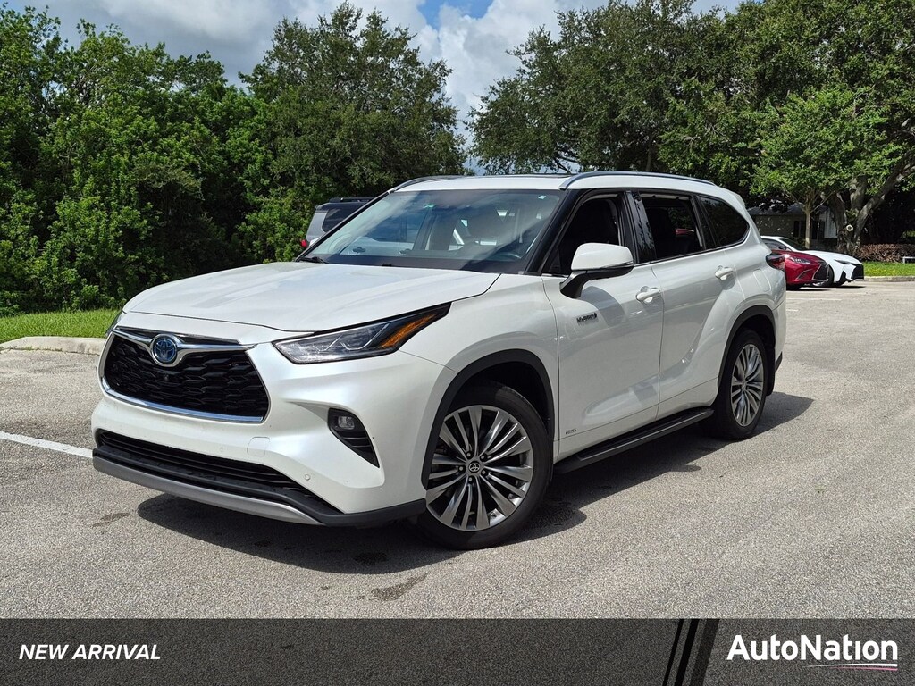 Used 2021 Toyota Highlander Hybrid Platinum SUV