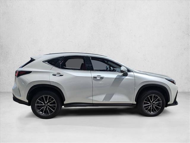 2024 Lexus NX 250 Premium photo 4