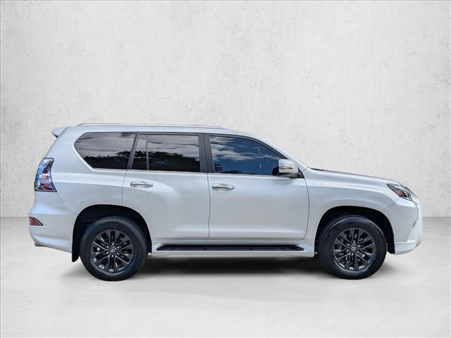 2023 Lexus GX 460 Premium photo 2