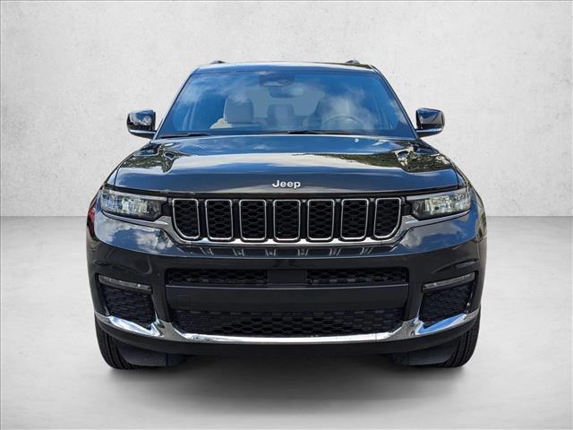 2024 Jeep Grand Cherokee Limited photo 2