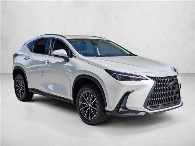 2023 Lexus NX 250 photo 3