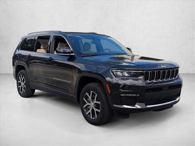 2024 Jeep Grand Cherokee Limited photo 3