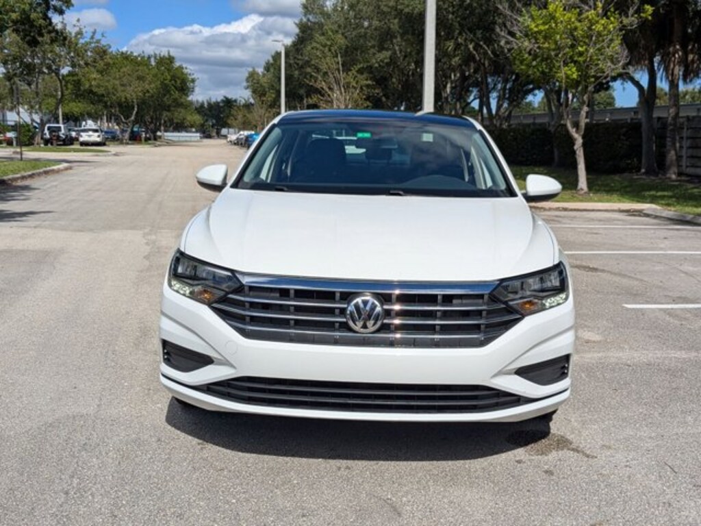 Used 2021 Volkswagen Jetta 1.4T SE Sedan