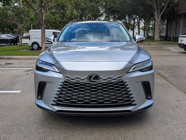 2023 Lexus RX 350h Luxury photo 2
