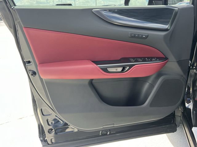 2025 Lexus NX 250 - Photo 13
