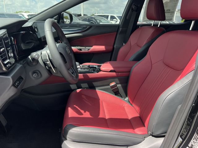 2025 Lexus NX 250 - Photo 11