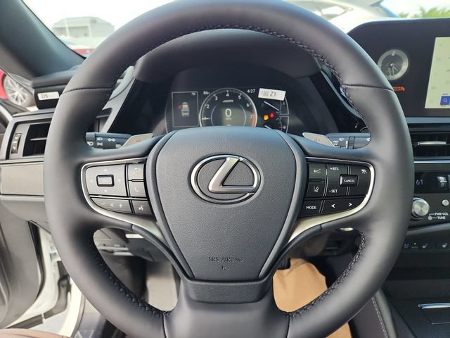 2025 Lexus ES 350 - Photo 14