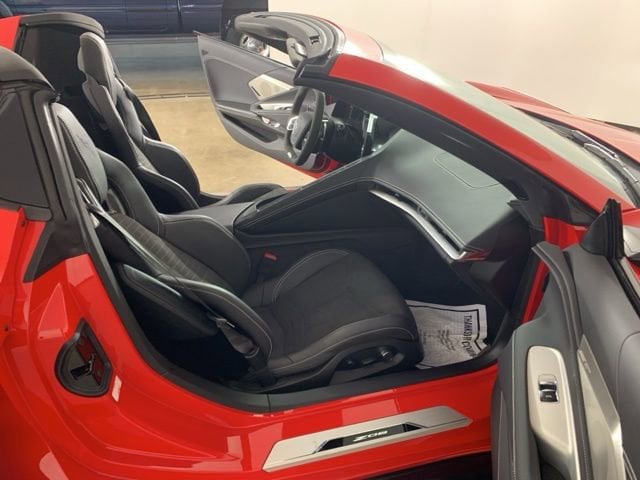 2025 Chevrolet Corvette 2LZ - Photo 30