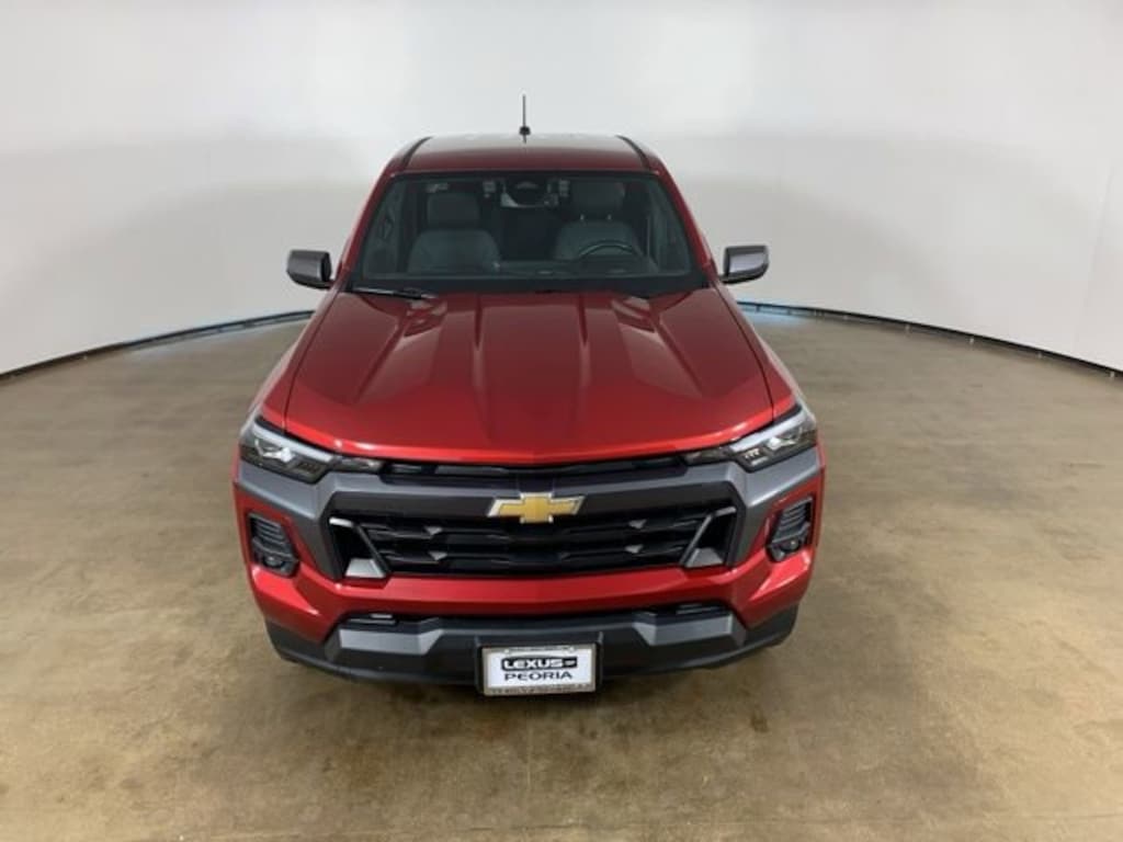 Used 2024 Chevrolet Colorado 4WD LT