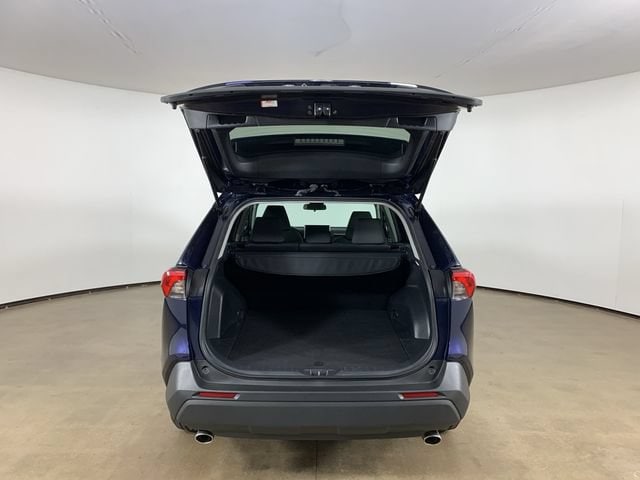 2024 Toyota RAV4 XLE - Photo 12