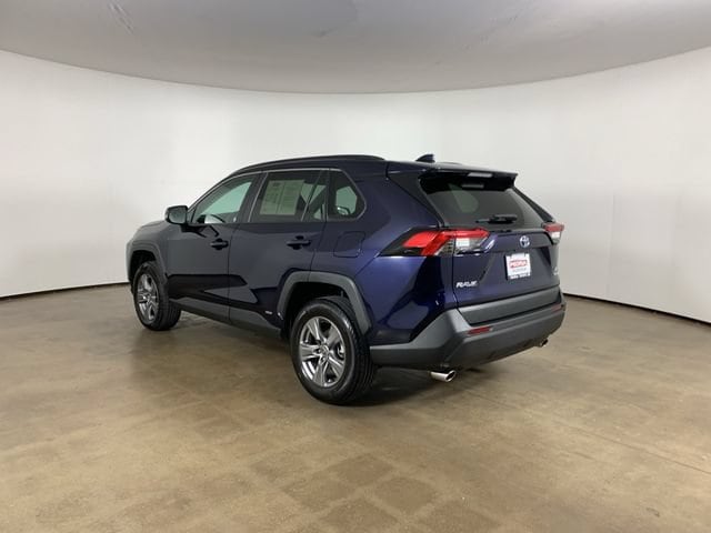 2024 Toyota RAV4 XLE - Photo 14