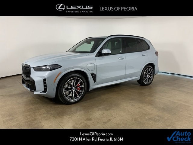 2026 BMW X5 50e's photo