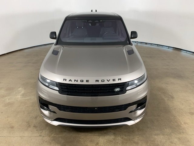 2023 Land Rover Range Rover Sport SE photo 3