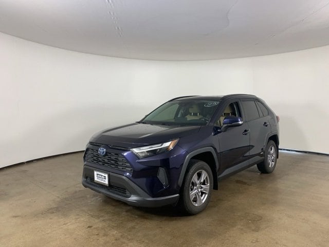 Used 2022 Toyota RAV4 XLE with VIN JTMRWRFV5ND152160 for sale in Peoria, IL