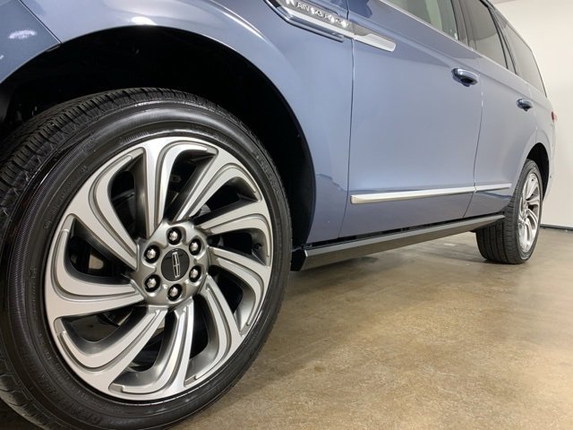 2023 Lincoln Navigator Reserve photo 2