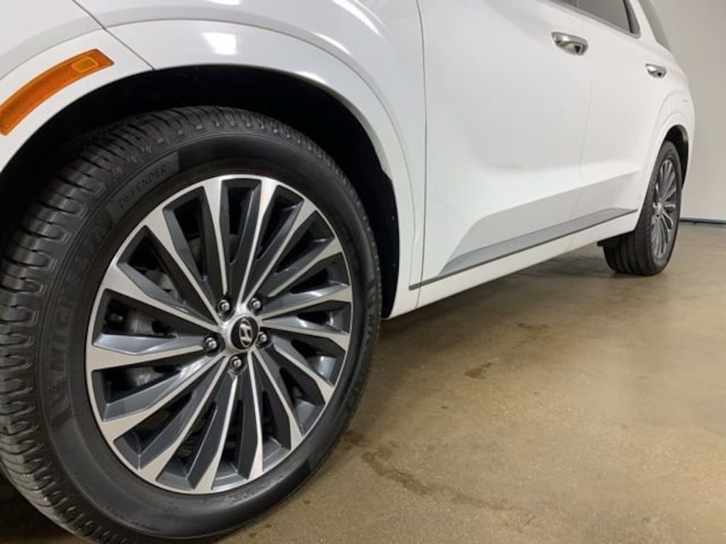 Used 2023 Hyundai Palisade Calligraphy