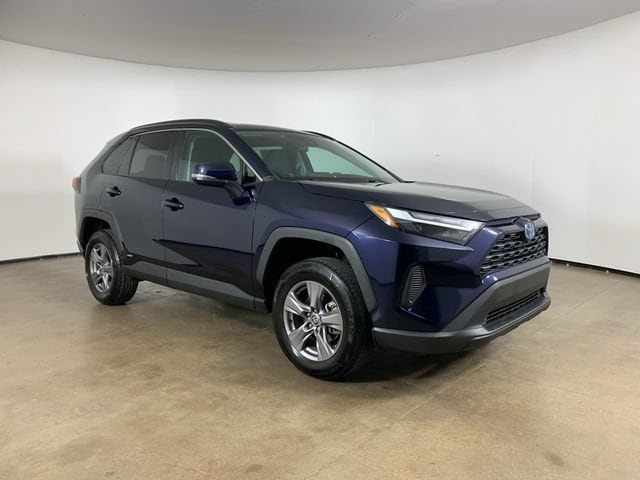 2024 Toyota RAV4 XLE - Photo 5