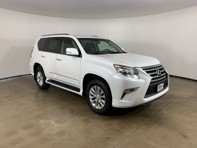 2017 Lexus GX 460 photo 4