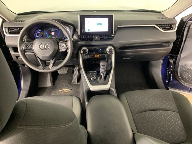 2024 Toyota RAV4 XLE - Photo 33