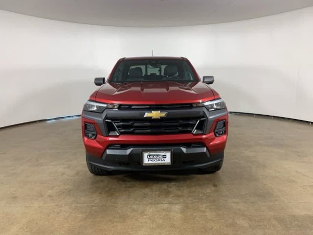 Used 2024 Chevrolet Colorado 4WD LT