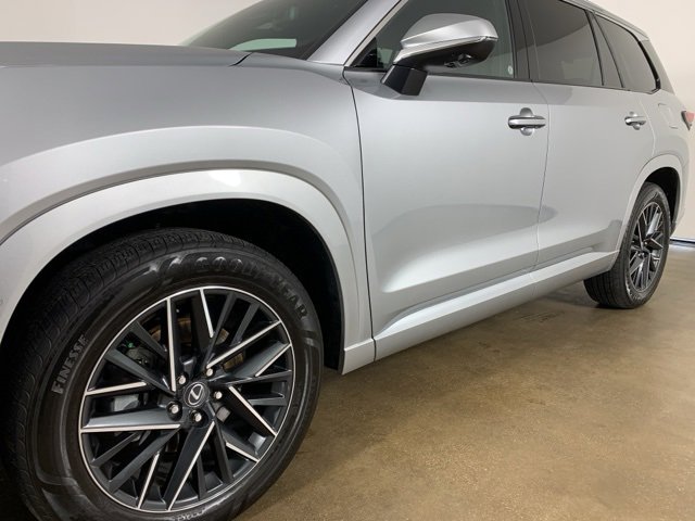 2024 Lexus TX 350 Luxury photo 2