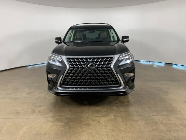 2023 Lexus GX 460 Luxury photo 2