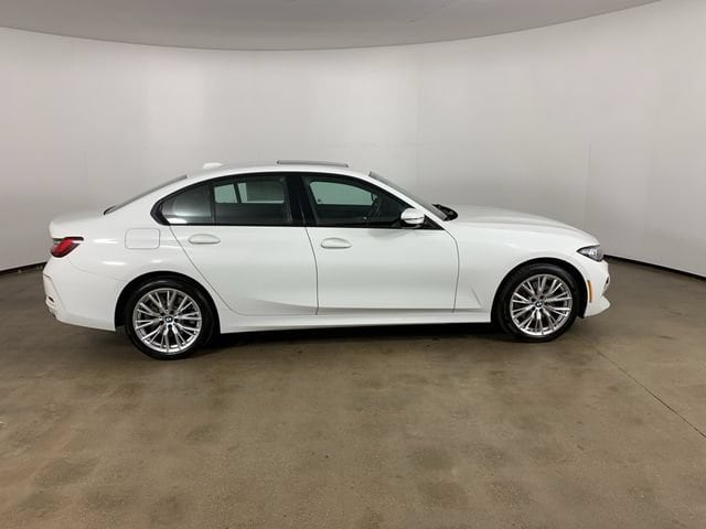 2023 BMW 3 Series 330i - Photo 7