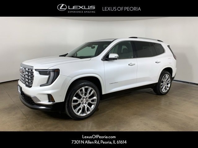2024 GMC Acadia Denali's photo