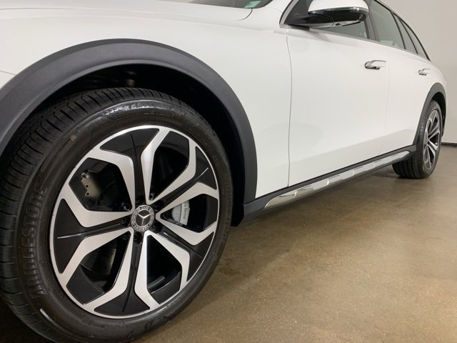 2025 Mercedes Benz E 450 4MATIC All-Terrain photo 2