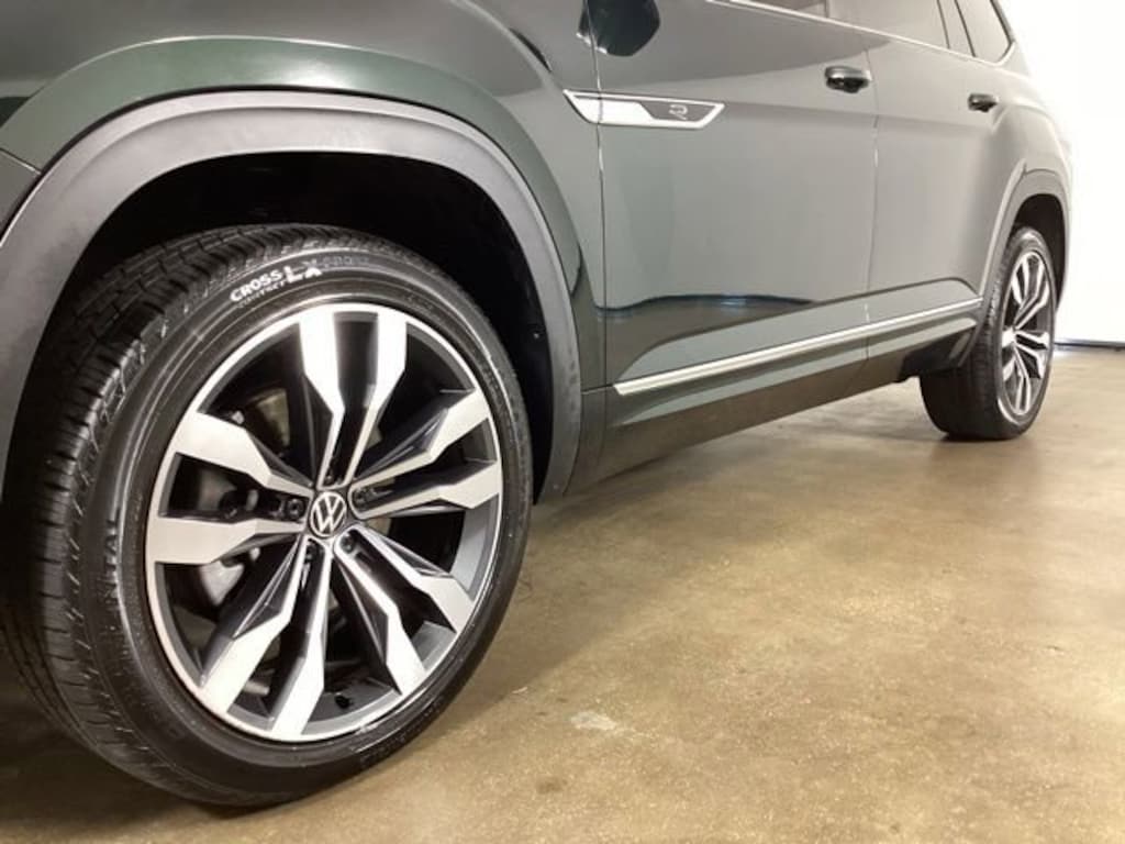 Used 2021 Volkswagen Atlas 3.6L V6 SEL R-Line