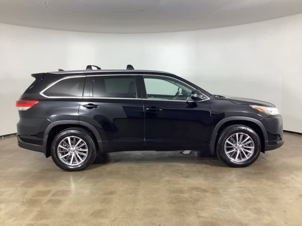Used 2018 Toyota Highlander XLE