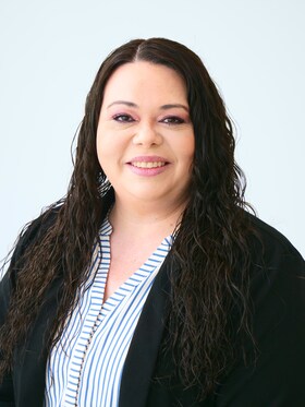 Staff member Jackie Farris from ID_6569d29640ad