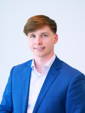 Staff member Skyler Robards from ID_8b56313b5299