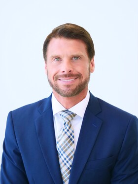 Staff member David Desmond from ID_8b56313b5299