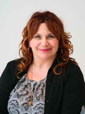 Staff member Michelle Howell from ID_8b56313b5299