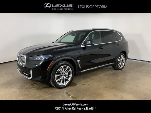 2024 BMW X5 50e's photo