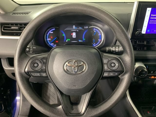 2024 Toyota RAV4 XLE - Photo 20