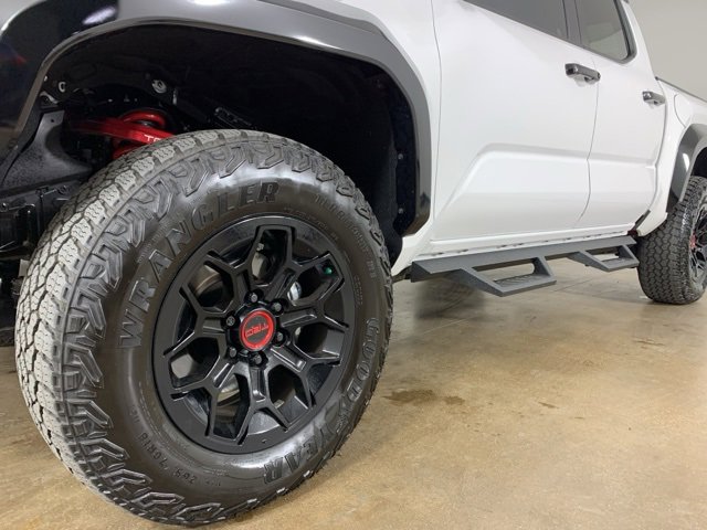 2025 Toyota Tacoma TRD Pro 4x4 Double Cab photo 2