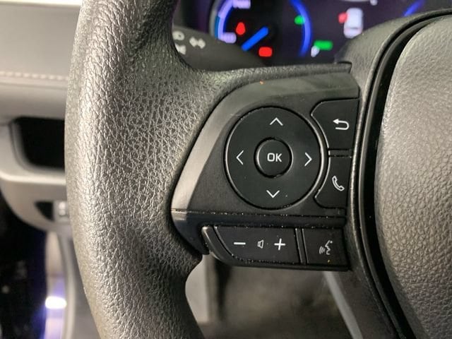 2024 Toyota RAV4 XLE - Photo 19