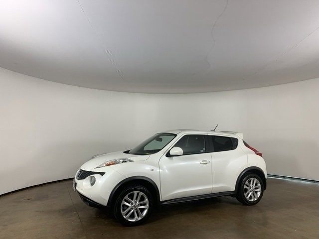 Used 2014 Nissan JUKE SL with VIN JN8AF5MV9ET357774 for sale in Peoria, IL