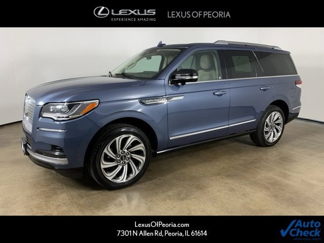 2023 Lincoln Navigator Reserve's photo