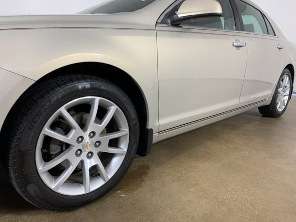 Used 2010 Chevrolet Malibu LTZ