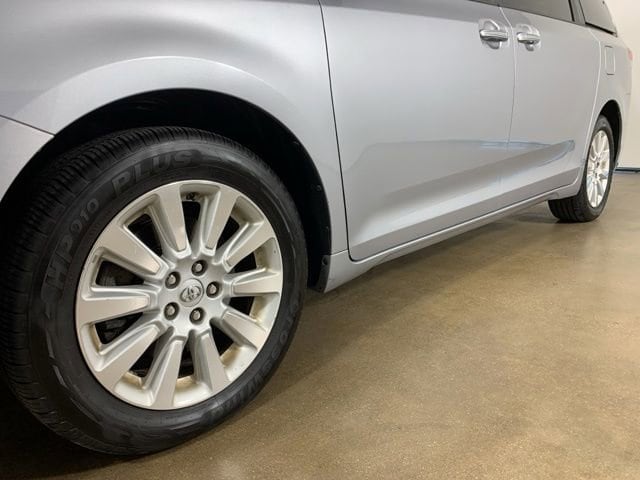 Used 2013 Toyota Sienna Limited with VIN 5TDDK3DC3DS067485 for sale in Peoria, IL