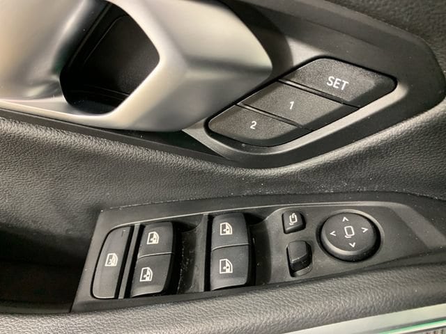 2023 BMW 3 Series 330i - Photo 17