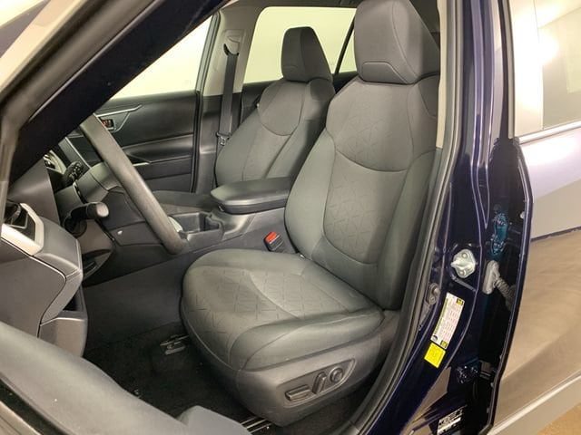 2024 Toyota RAV4 XLE - Photo 27