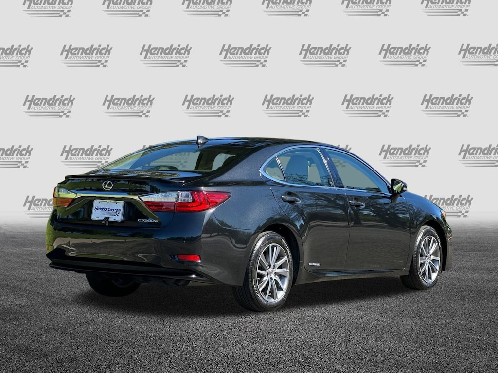 Used 2018 Lexus ES 300h Sedan