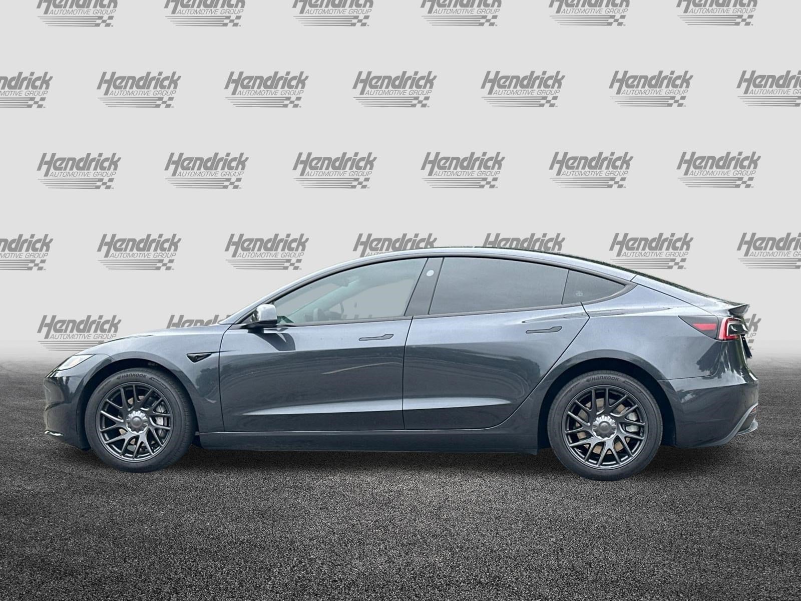 2024 Tesla Model 3 photo 6