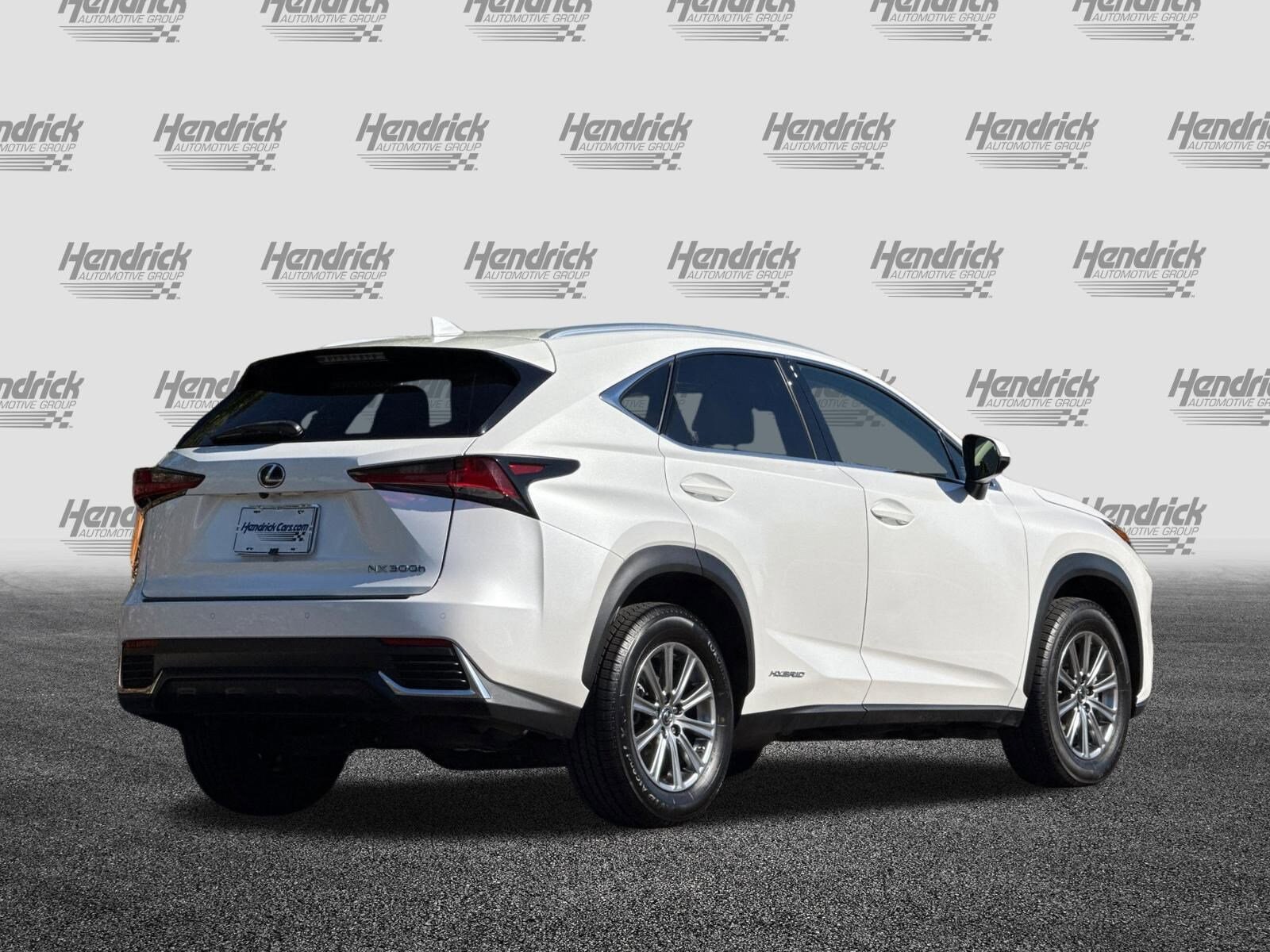 2020 Lexus NX 300h photo 4
